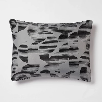 5pc King Geo Reversible Decorative Comforter Set With Throw Black/Gray - Room Essentials™ 7 5pc King Geo Reversible Decorative Comforter Set With Throw Black/Gray - Room Essentials™ - Image 7