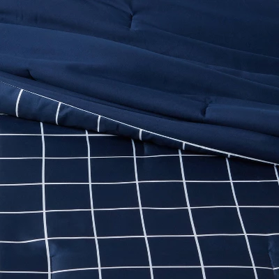 Reversible Microfiber Grid Comforter - Room Essentials™ 4 Reversible Microfiber Grid Comforter - Room Essentials™ - Image 4